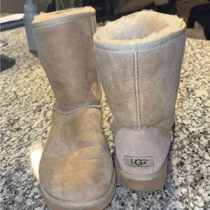 UGG Women's Tan Shearling Winter Boots